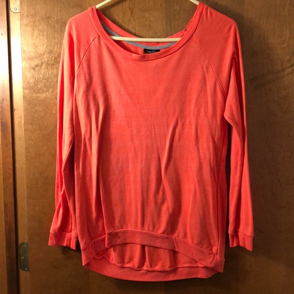 Rue 21 long sleeve - Picture 1 of 2